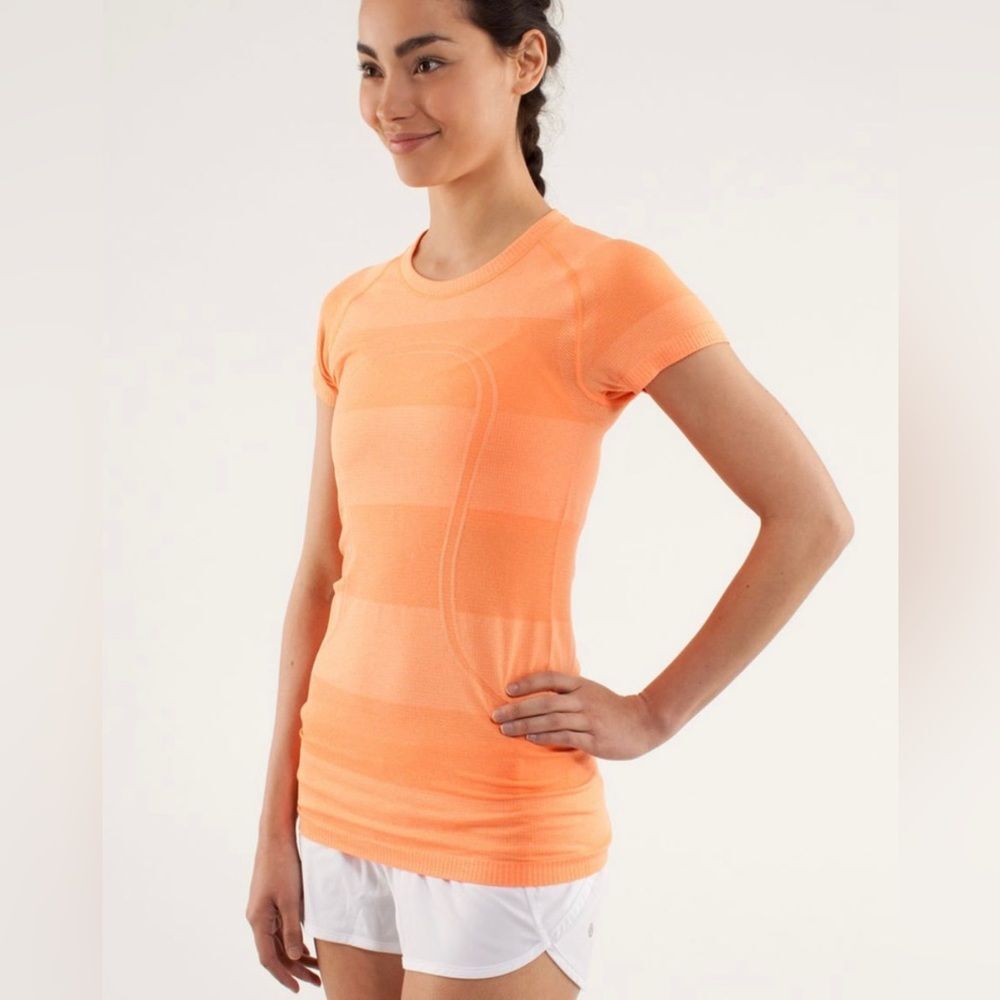 Lululemon Swiftly Tech Short Sleeve Shirt Size 8